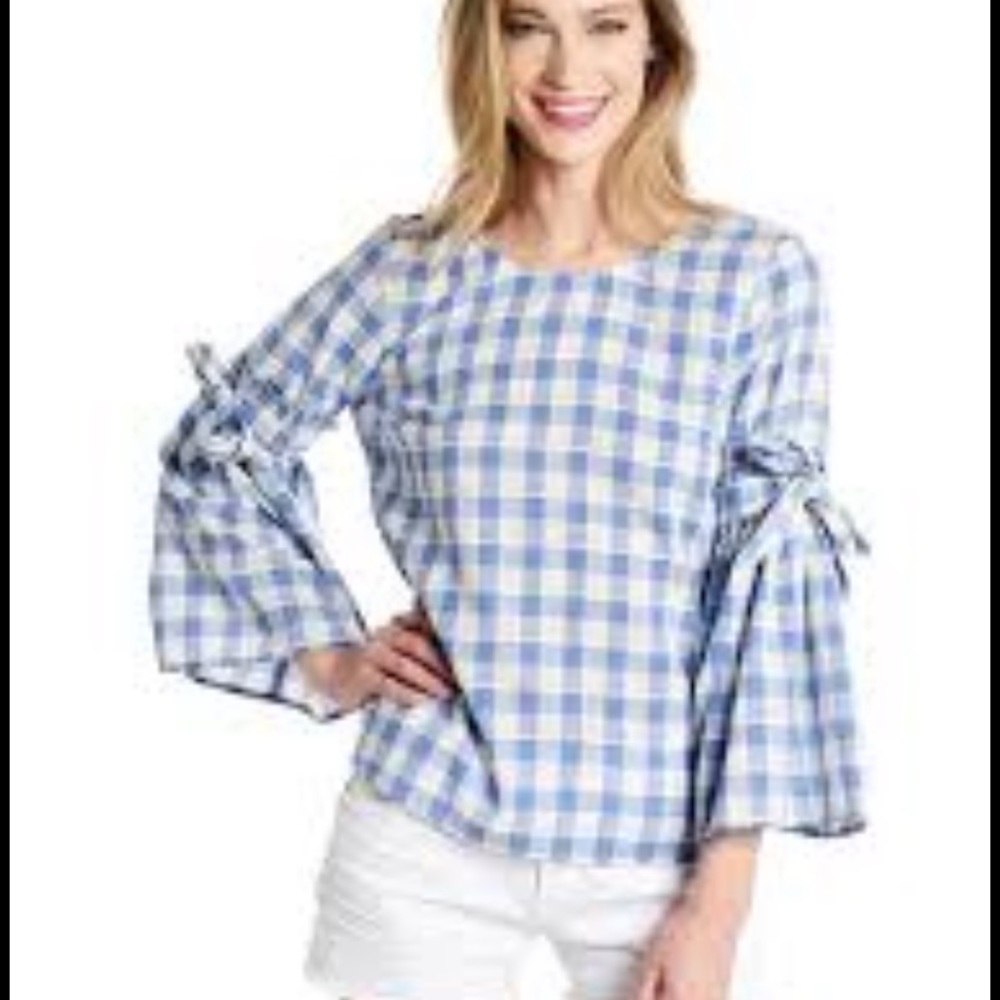 Skies Are Blue.  Ladies Size Medium Top